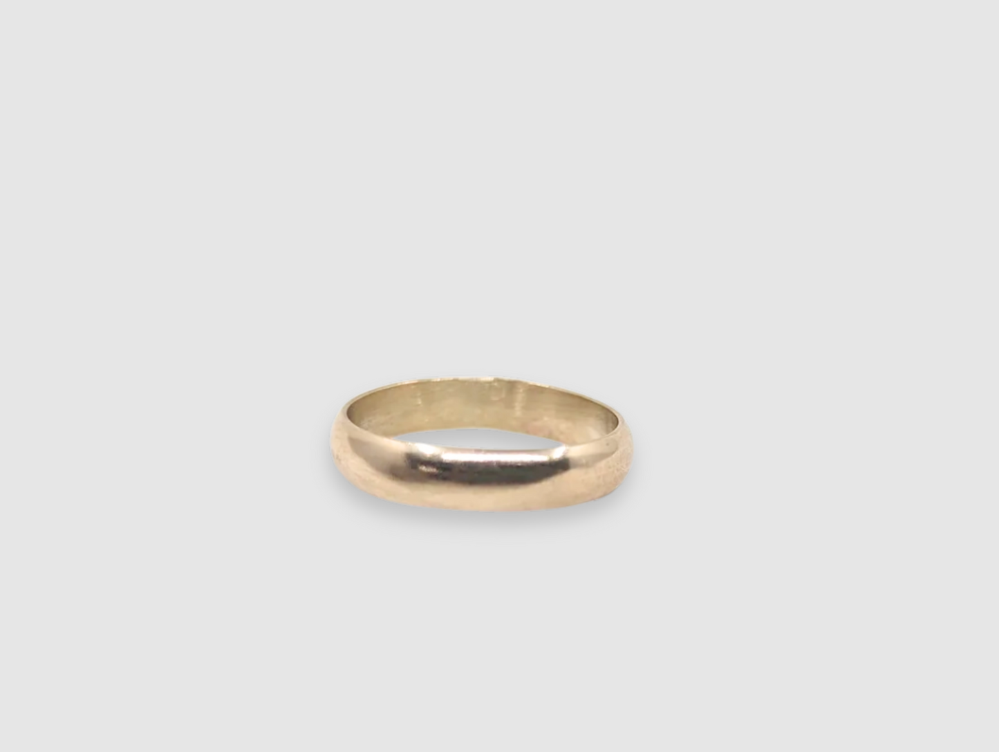 4.0 Smooth Light Wedding Band | 9k yellow gold - MILLY MAUNDER