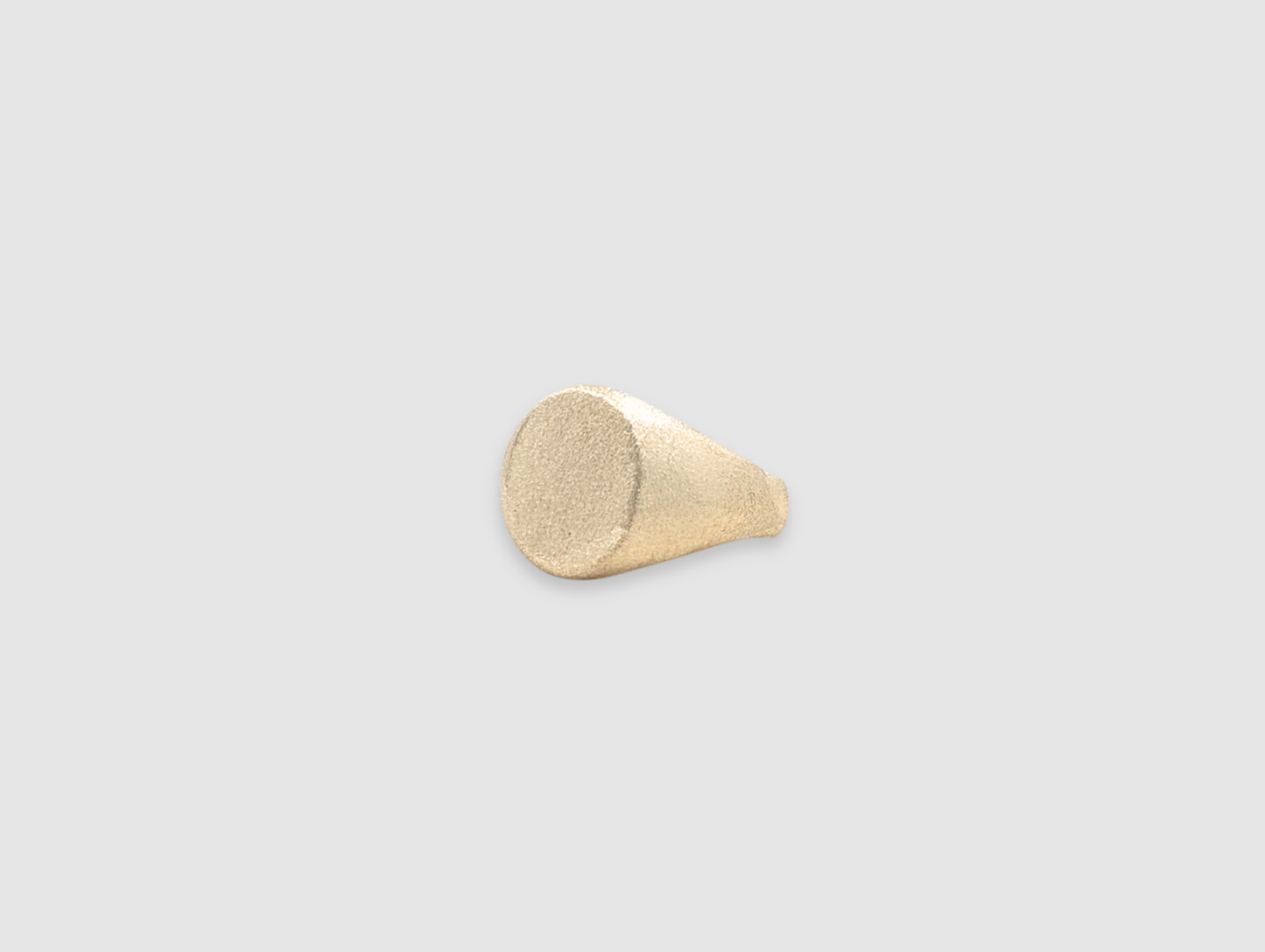 Frosted Oval Ladies Signet ring | 9k Yellow gold 100% recycled - MILLY MAUNDER