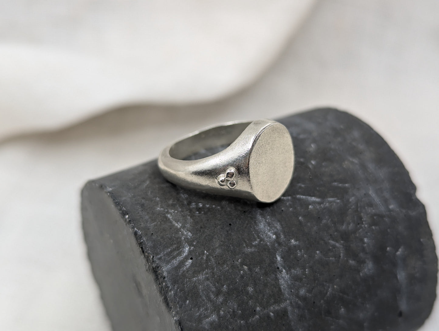 Mens Traditional Oval Signet ring - MILLY MAUNDER