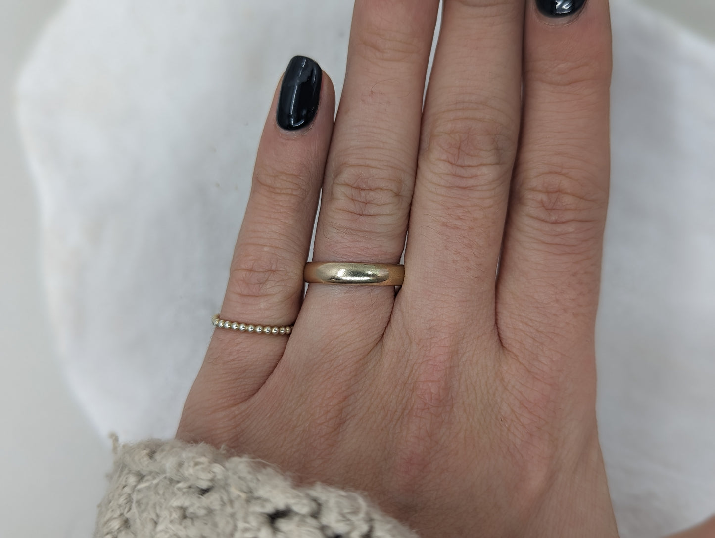 4.0 Smooth Light Wedding Band | 9k yellow gold - MILLY MAUNDER