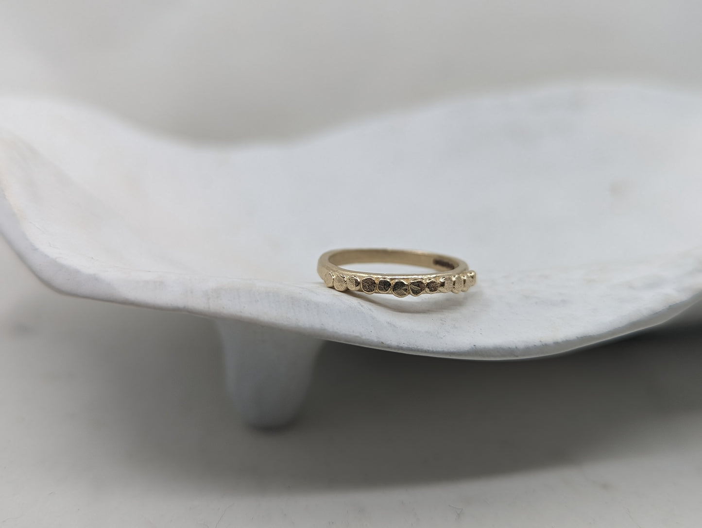 Pebble Wedding Ring | 9k yellow gold - MILLY MAUNDER