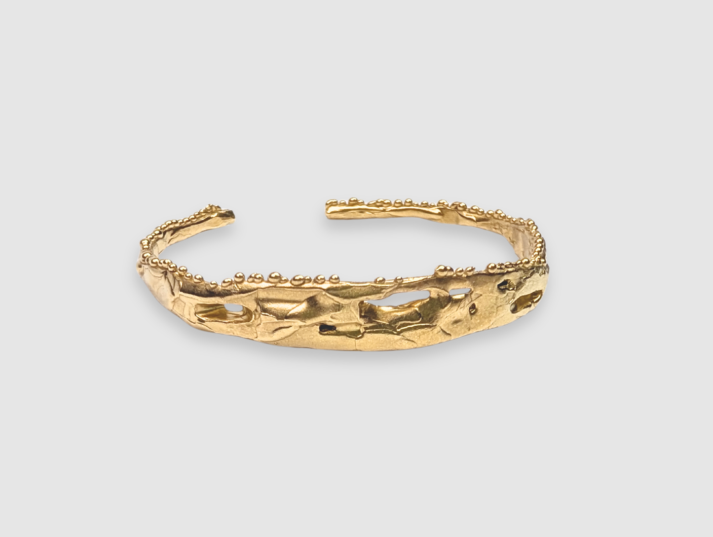 Molten shore cuff | Gold Plated - MILLY MAUNDER