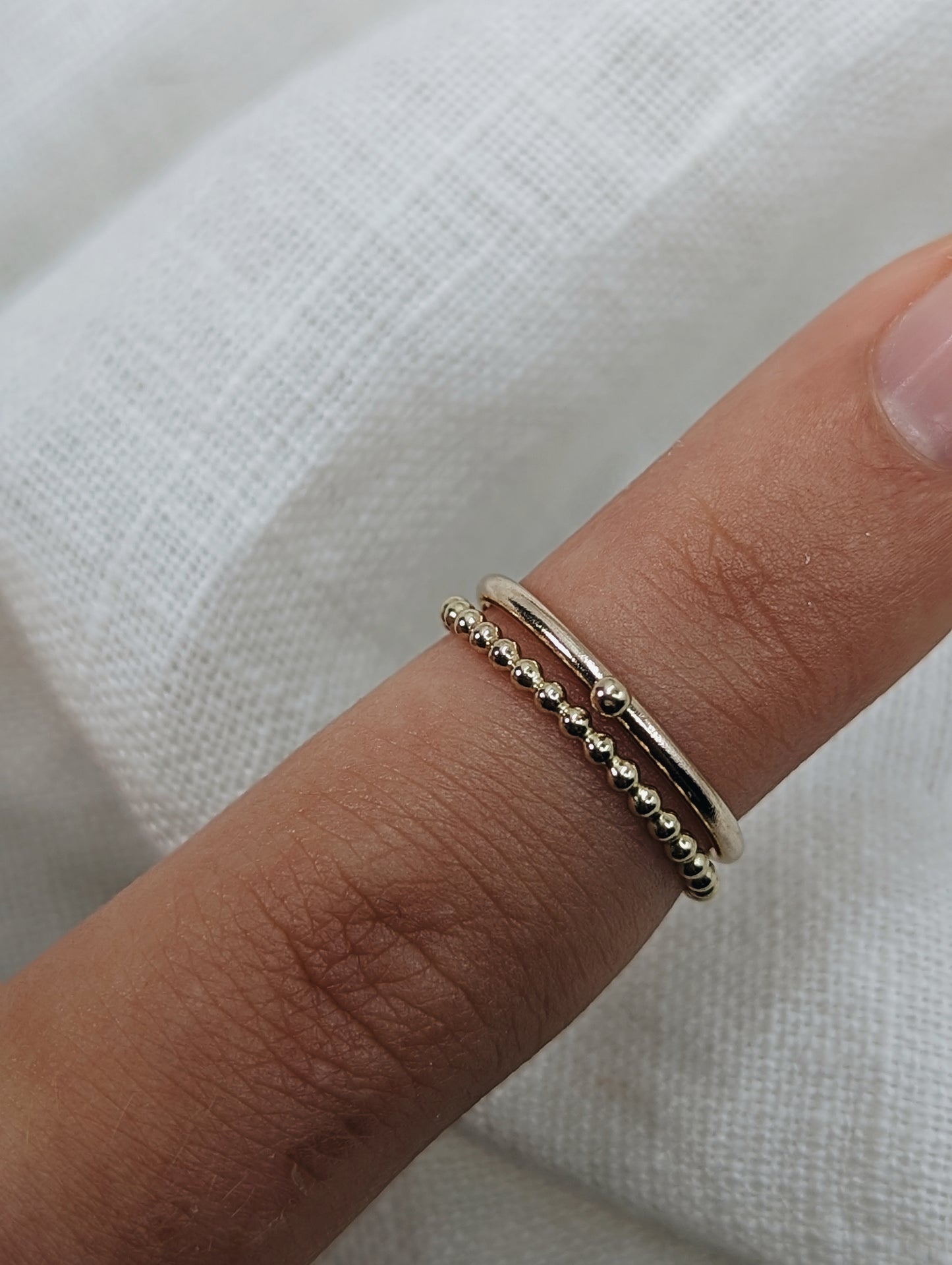 Load image into Gallery viewer, Single Bead Ring | 9ct Yellow Gold

