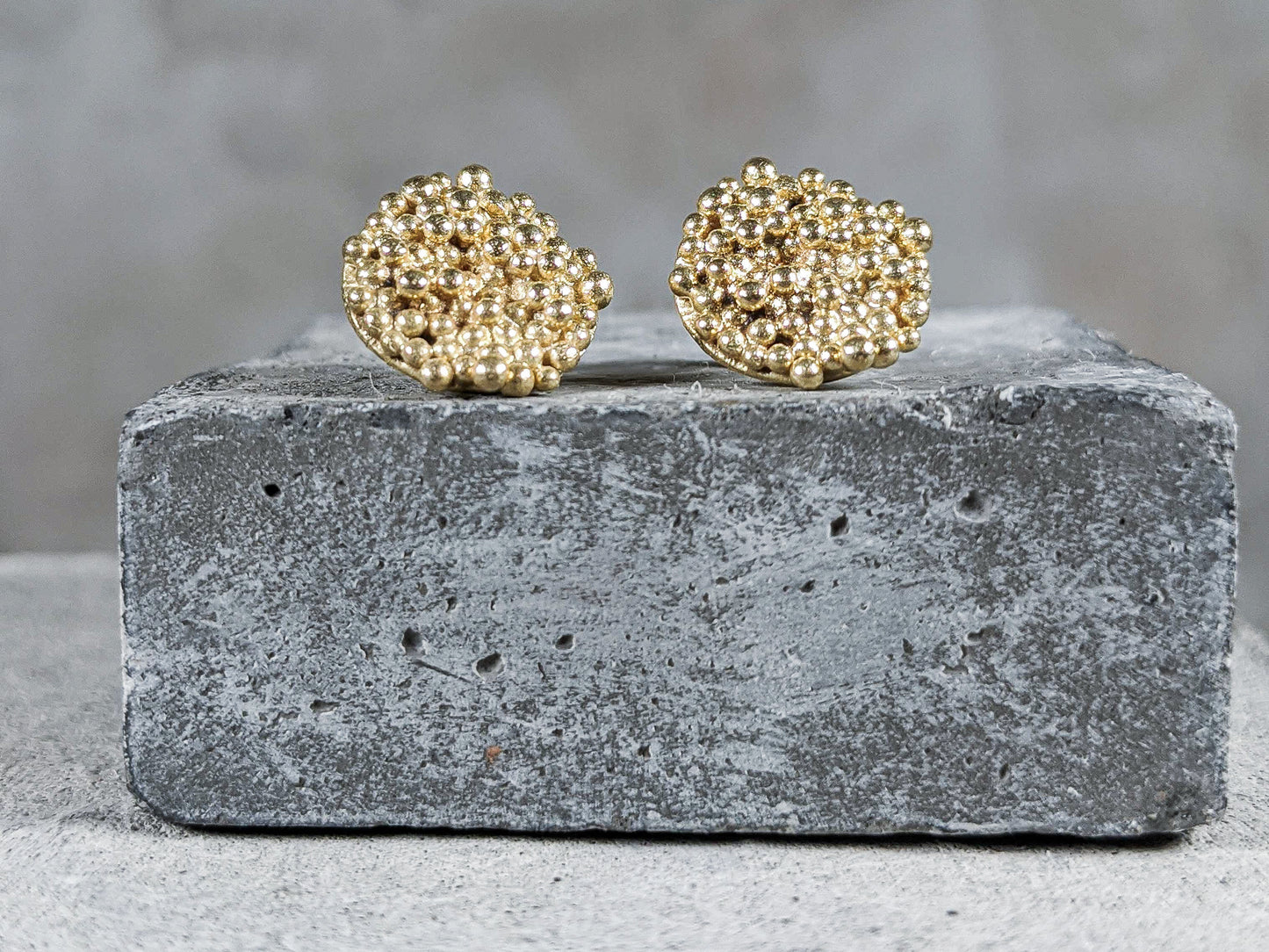 Load image into Gallery viewer, Bubble disc Studs | 18K GOLD plated - Milly Maunder Designs
