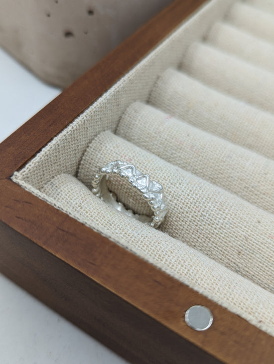 Load image into Gallery viewer, Zig Zag ring | Sterling Silver
