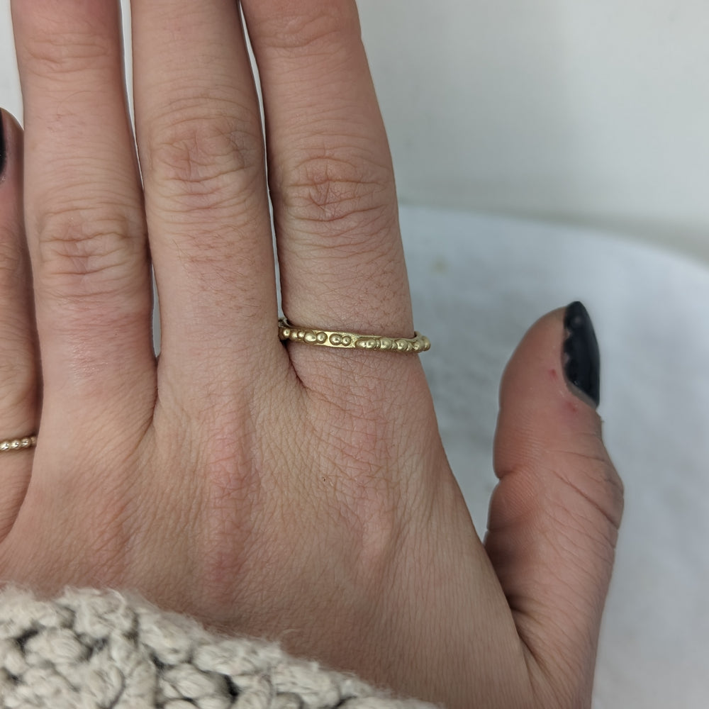 Beaded Wedding band | 9k Yellow Gold - MILLY MAUNDER