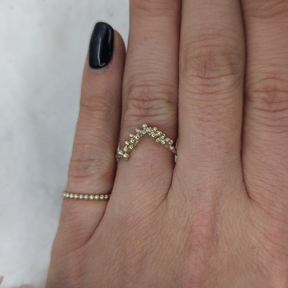 Wishbone Wedding Band | 9k White and Yellow Gold - MILLY MAUNDER