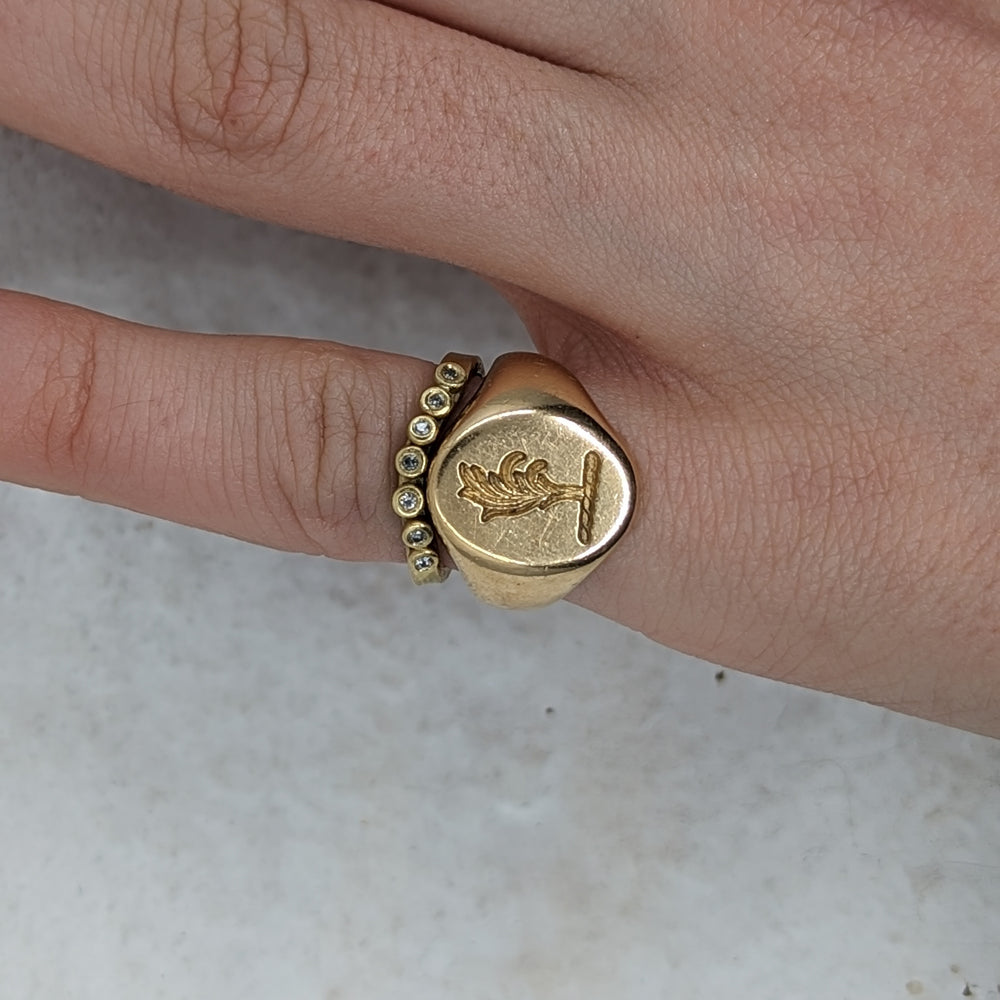 Pebble Crown with salt and pepper Diamonds | 9k Yellow Gold - MILLY MAUNDER