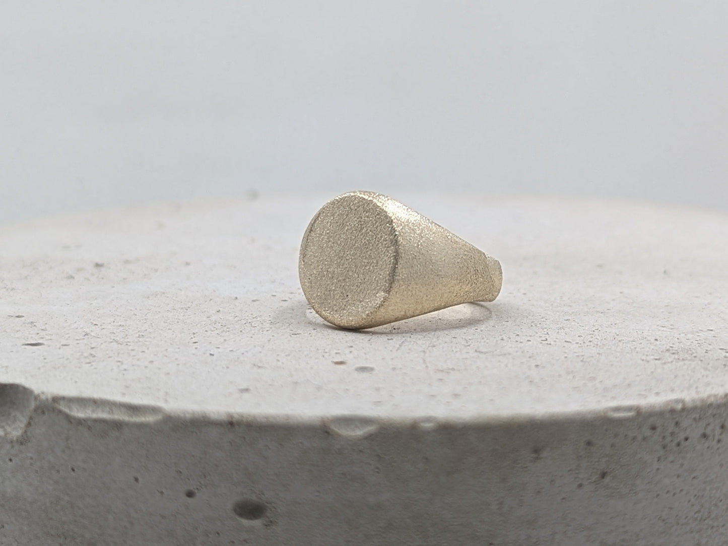 Womens signet hotsell ring for sale