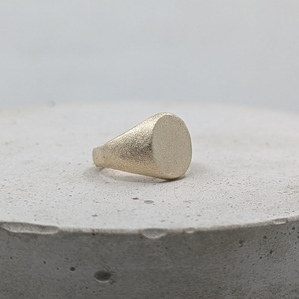 Frosted Oval Ladies Signet ring | 9k Yellow gold 100% recycled - MILLY MAUNDER