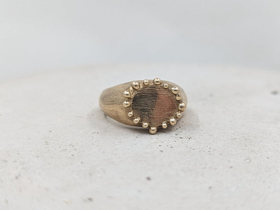One-of-a-kind Hand carved signet ring | 9k Yellow gold 100% recycled