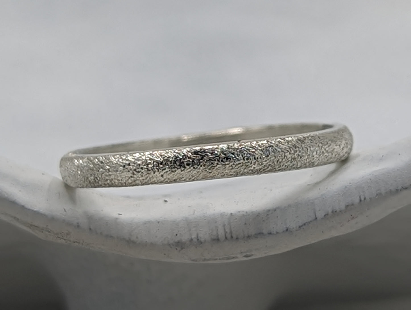 2.3 Frosted Light Wedding Band | 9k white gold