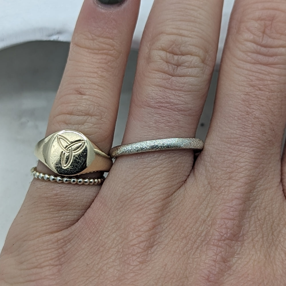 2.3 Frosted Light Wedding Band | 9k white gold - MILLY MAUNDER