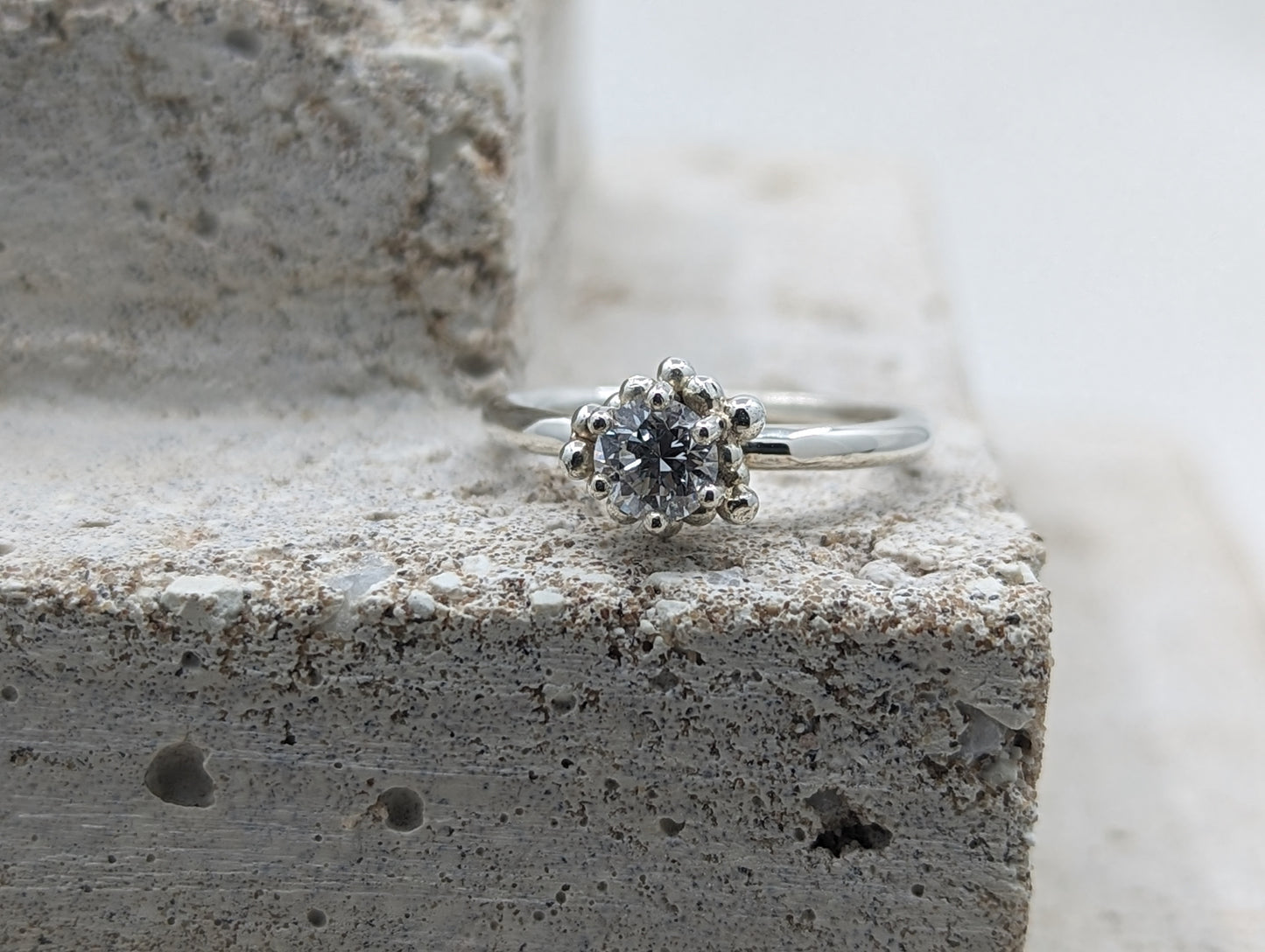 The Diamond Solitaire | 9k White gold