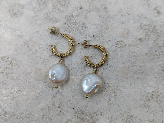 Mini Budo pearl drops | Gold plated - MILLY MAUNDER